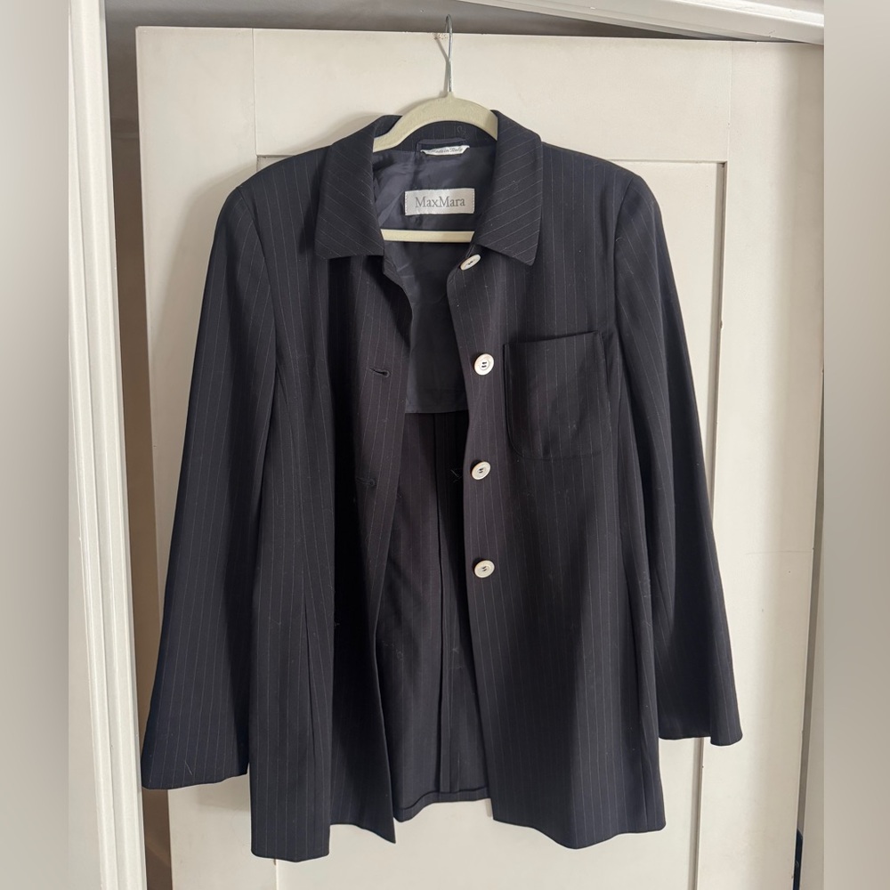 MaxMara Blazer Jacket Virgin Wool Pinstripe Navy Blue Button Front Women’s Sz 8
